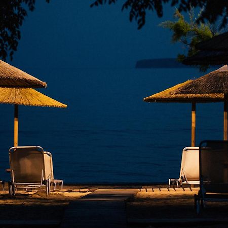 Zoe Seaside Resort 지아로바 외부 사진